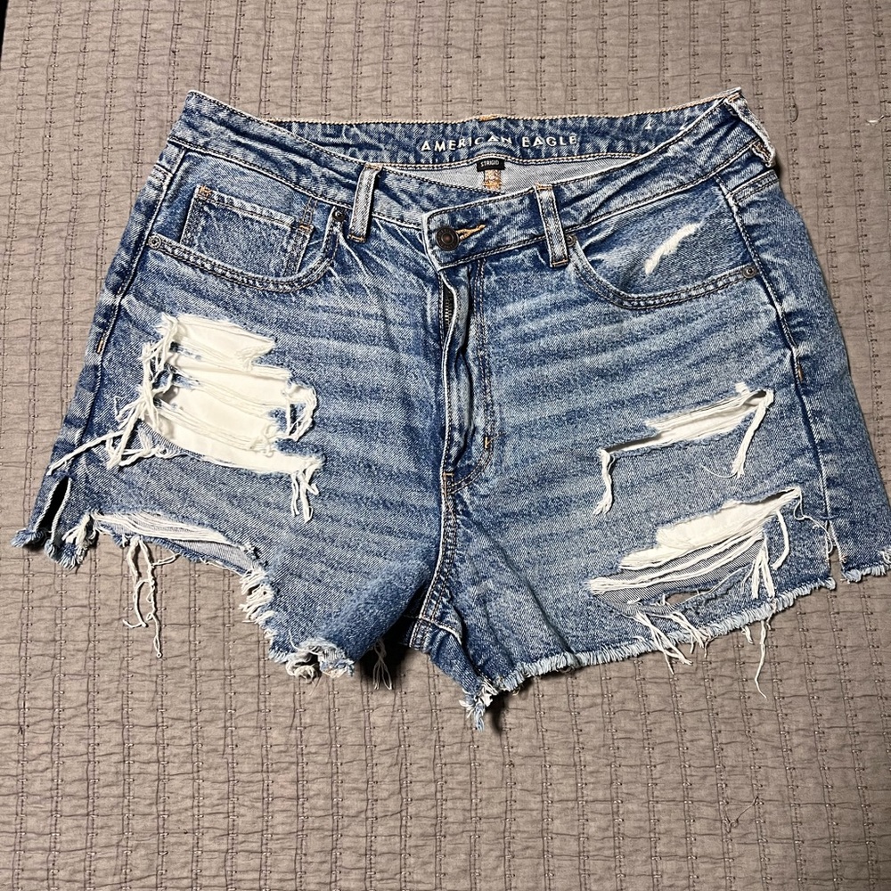 American Eagle Outfitters Women's high rise mom Jean Distressed Shorts